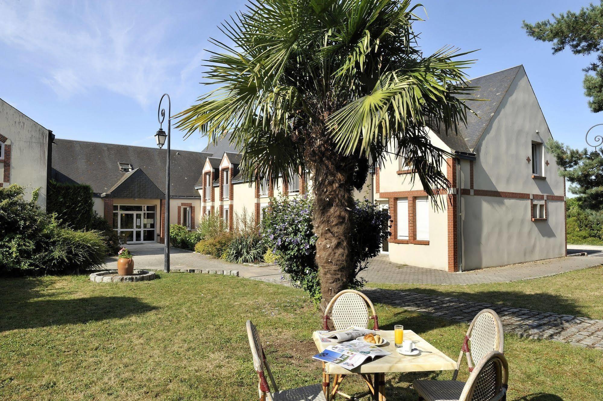 Logis Hotel Restaurant Du Labrador Saint-Benoit-sur-Loire Luaran gambar